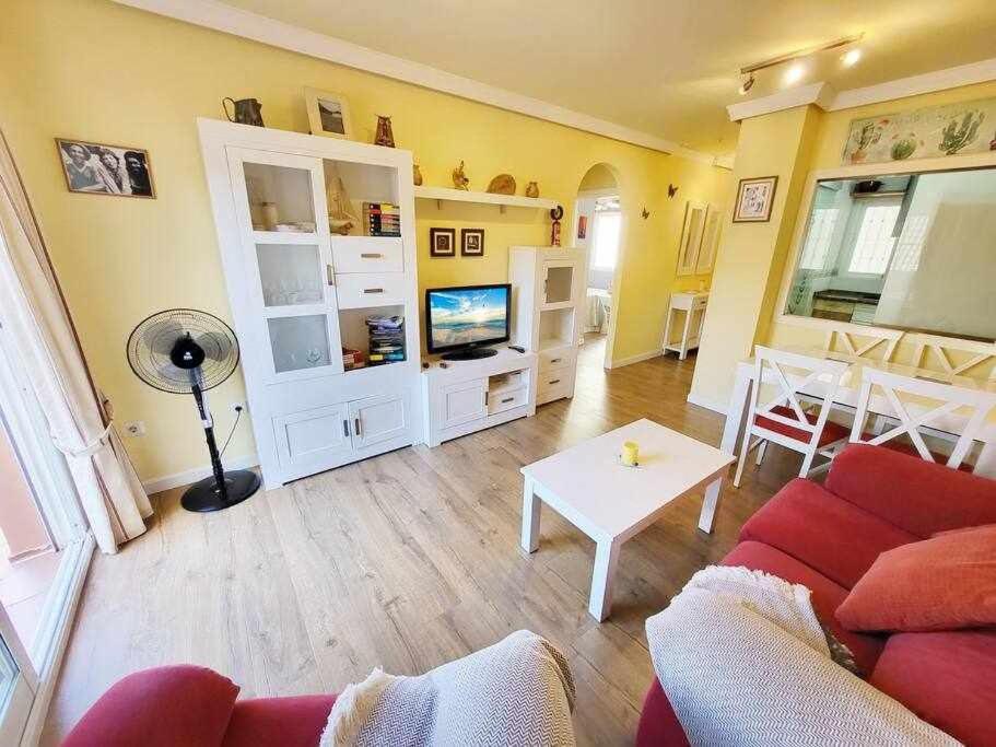 Boliches House Beach 200M Wifi Фуeнхирола Екстериор снимка